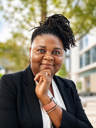 Mme Feko Ben, Fondatrice du Groupe Scolaire Bilingue La Stanalle